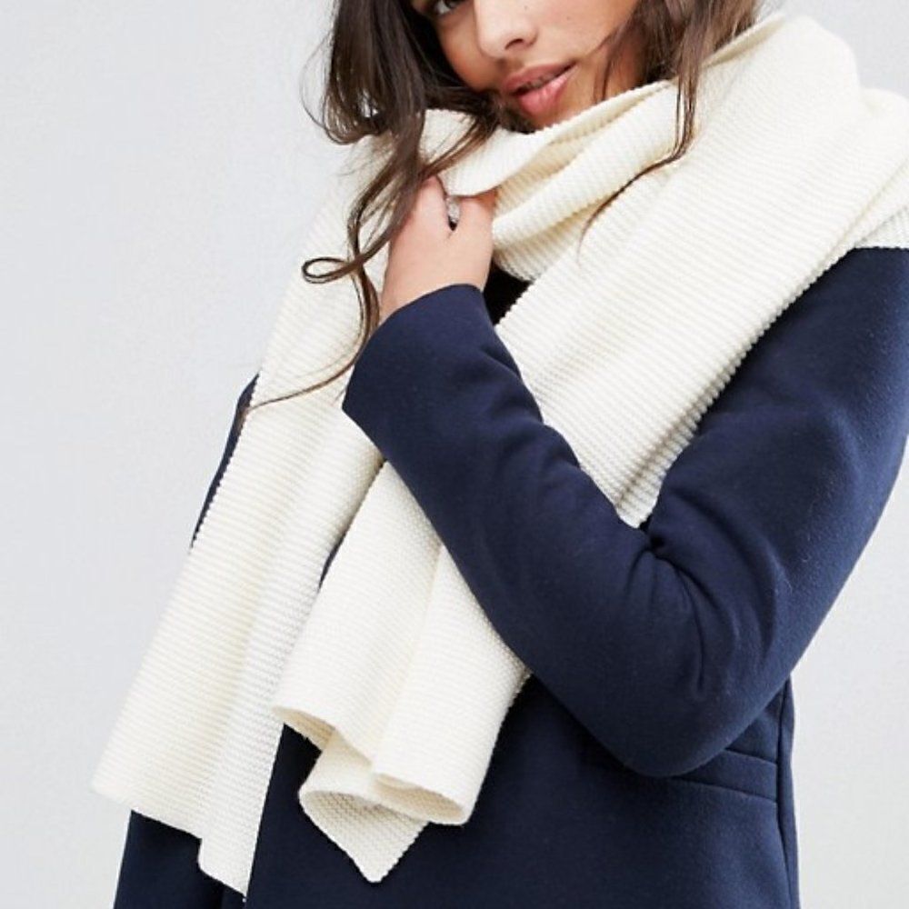 Vila Off-White Ribbed Scarf